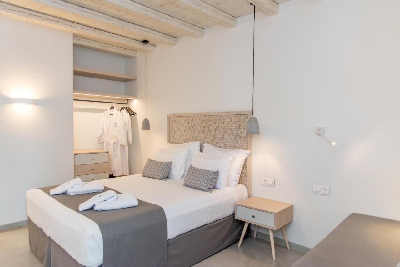 Lithos Luxury Suites Tinos ภายนอก รูปภาพ