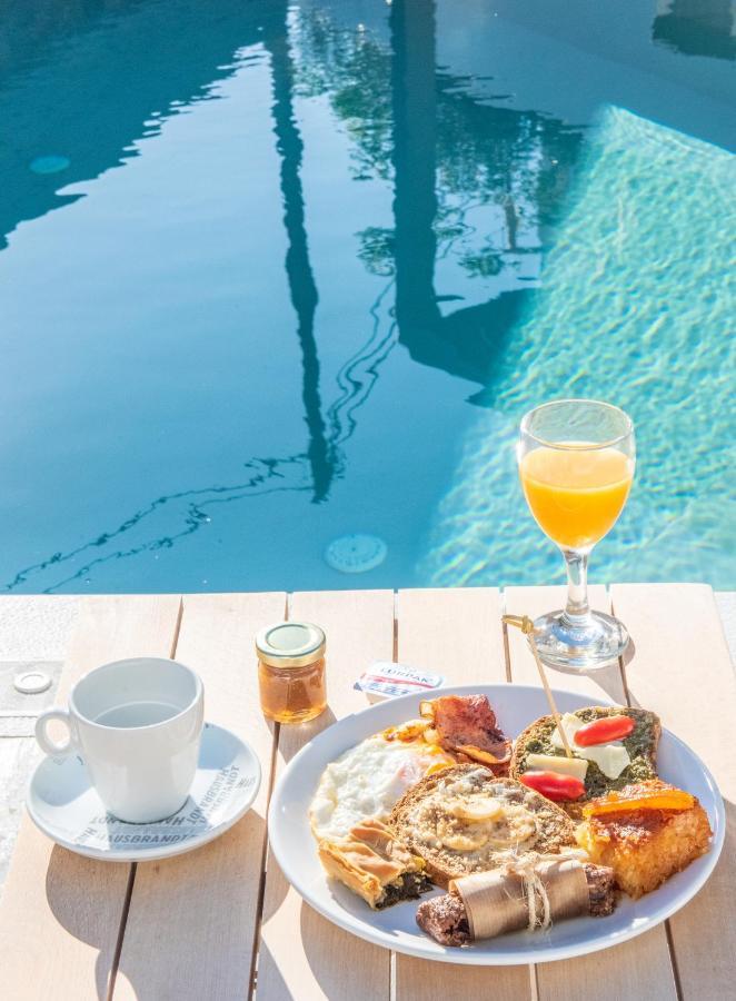 Lithos Luxury Suites Tinos ภายนอก รูปภาพ
