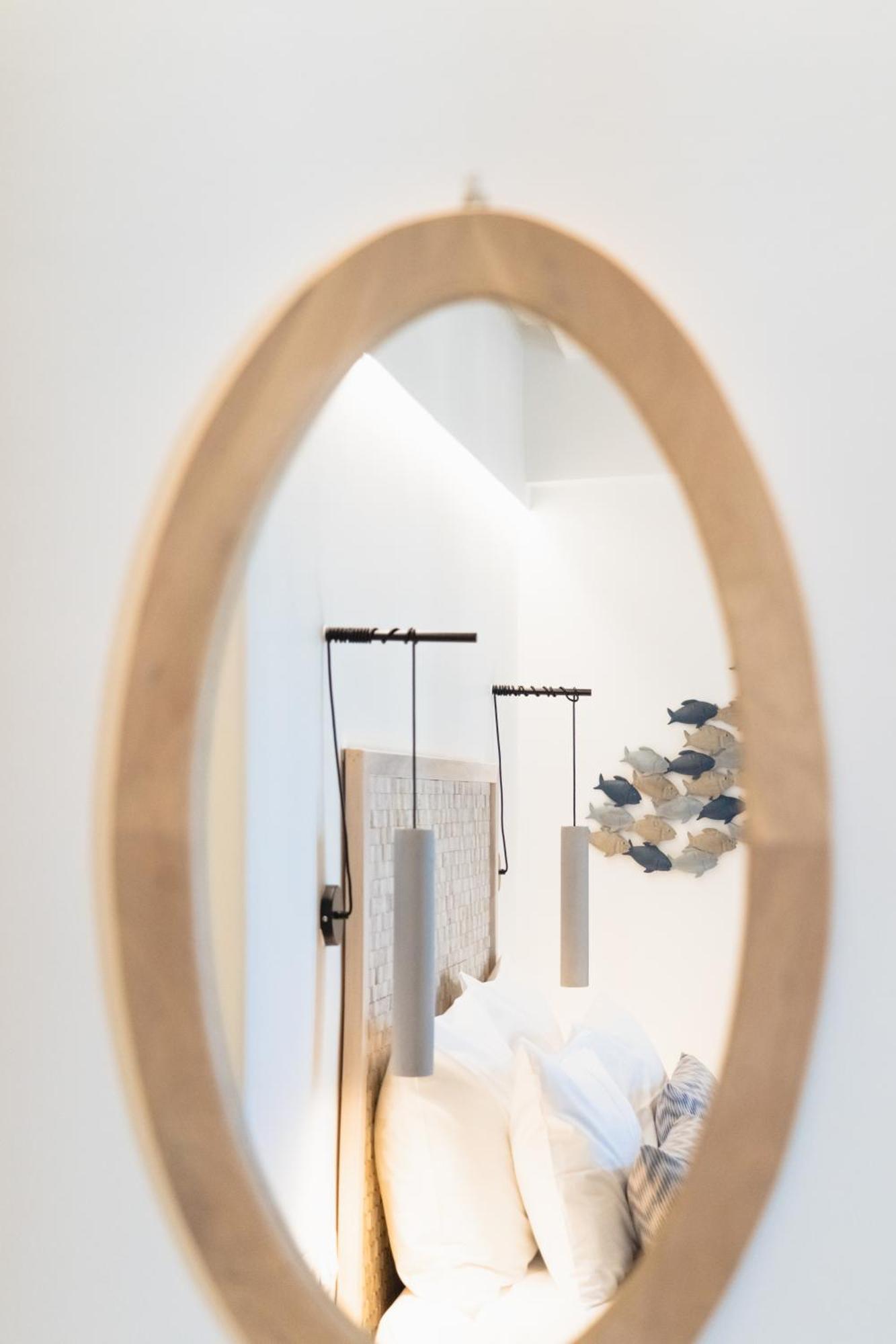Lithos Luxury Suites Tinos ภายนอก รูปภาพ