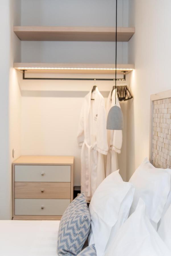 Lithos Luxury Suites Tinos ภายนอก รูปภาพ