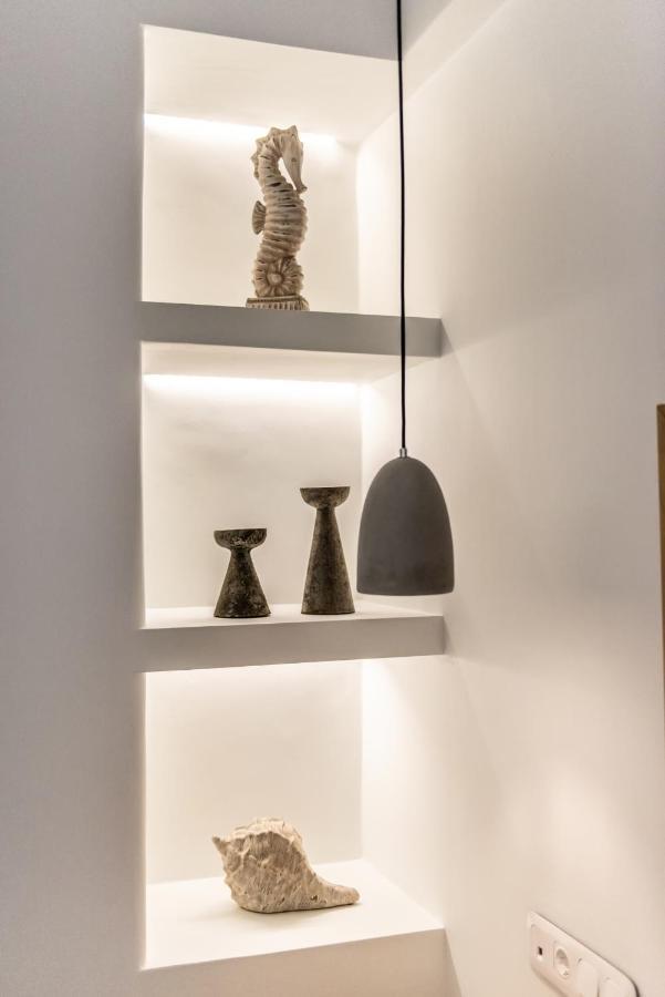 Lithos Luxury Suites Tinos ภายนอก รูปภาพ